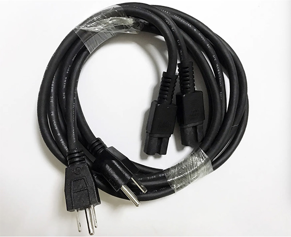 NEMA 5-15P to IEC 60320 C15 Power Supply Cord