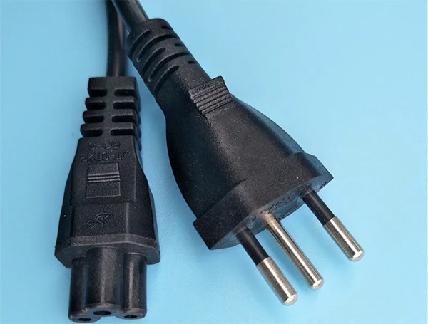 Switzerland Power Cord to IEC 60320 C5 Laptop Connector