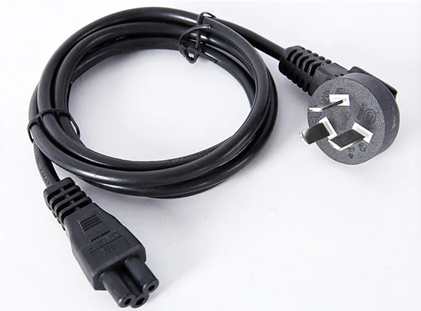 China 3 Prong Power Cord to IEC 60320 C5