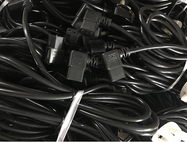 IEC 60320 C13 Right Angle Power Cords