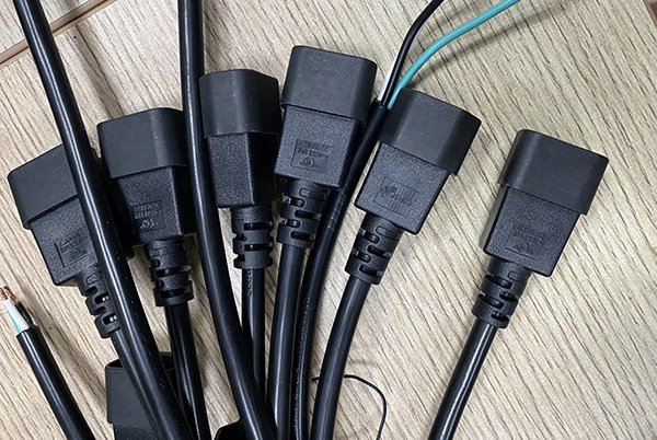 IEC 60320 C14 Power Cord